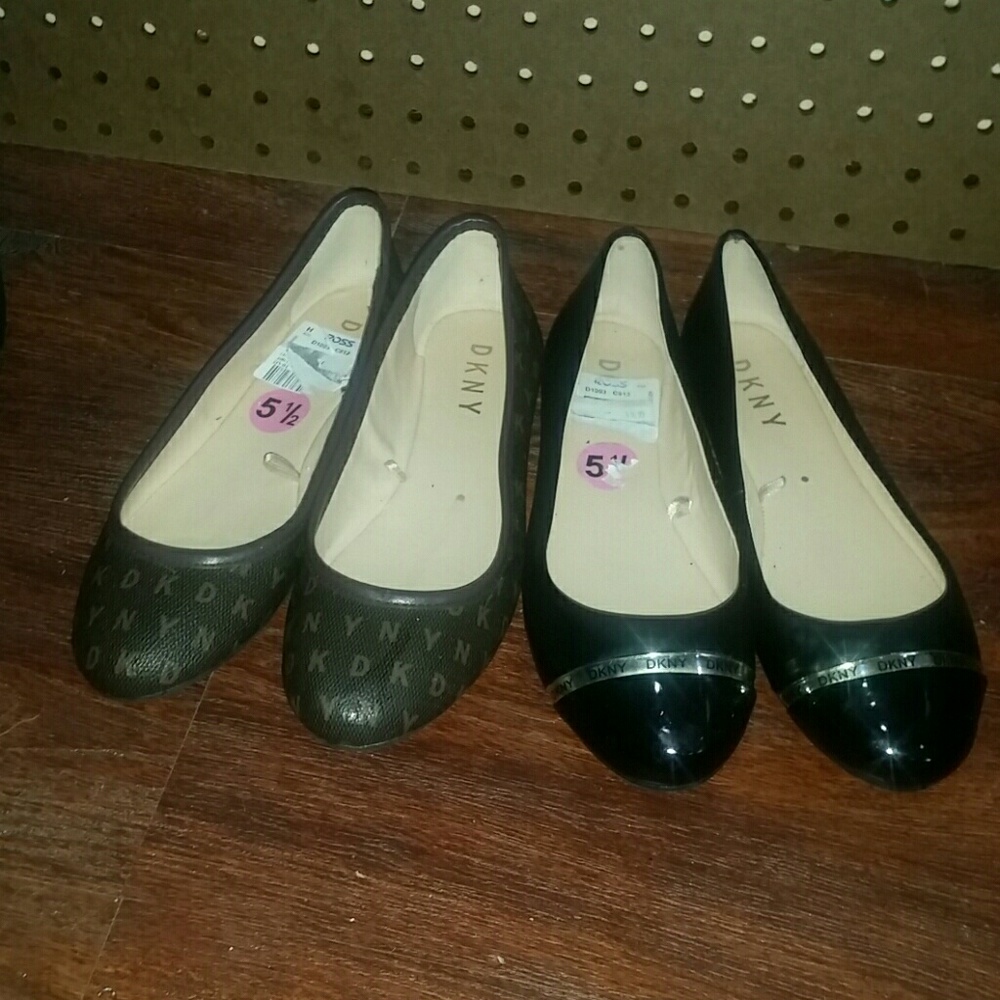 New dkny flats. Sale